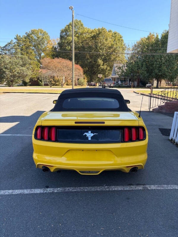 2015 Ford Mustang V6