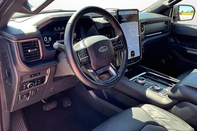 2024 Ford Expedition MAX Platinum