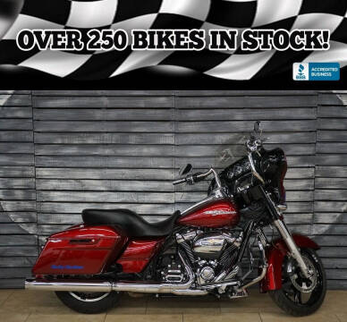 2017 Harley-Davidson Street Glide for sale at AZautorv.com in Mesa AZ
