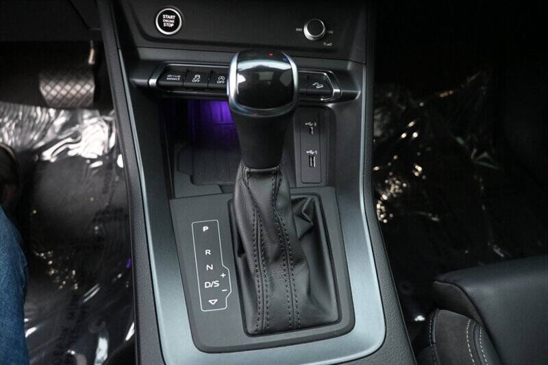 2021 Audi Q3 quattro S line Prem Plus 45 TFSI