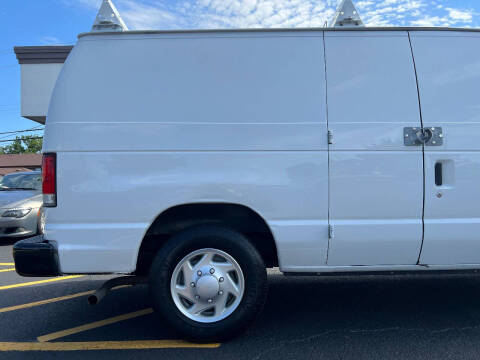 2014 Ford E-Series E-150