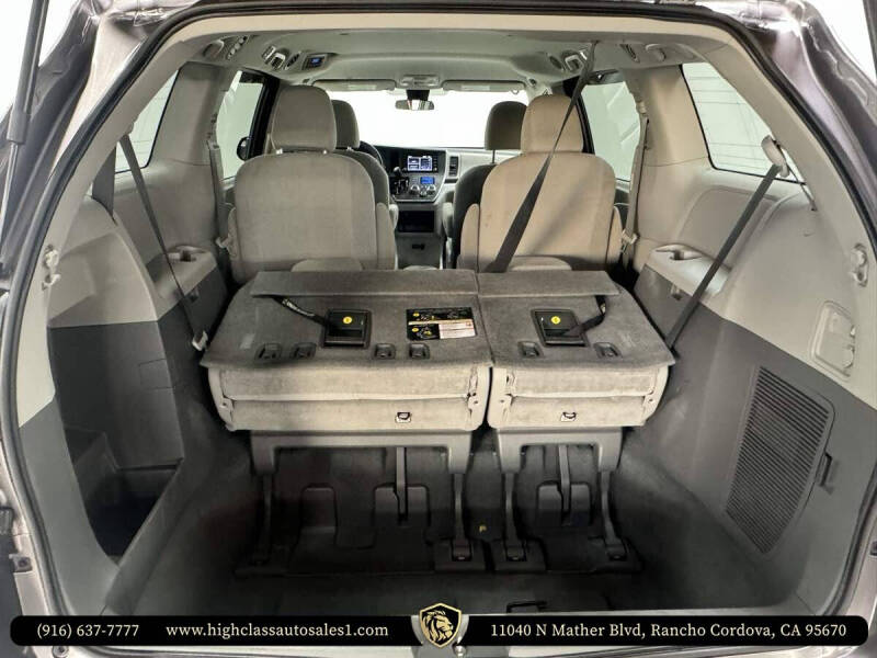 2020 Toyota Sienna L 7-Passenger