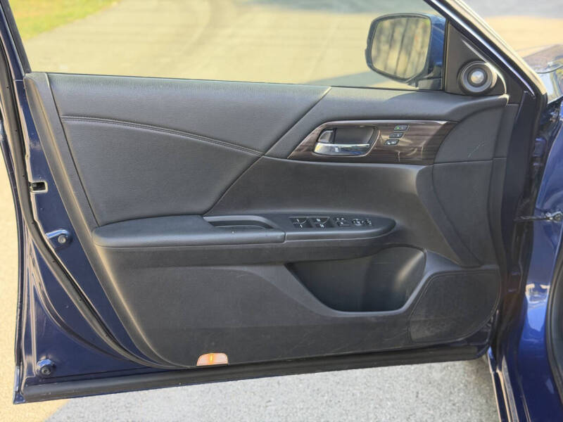 2017 Honda Accord Hybrid EX-L