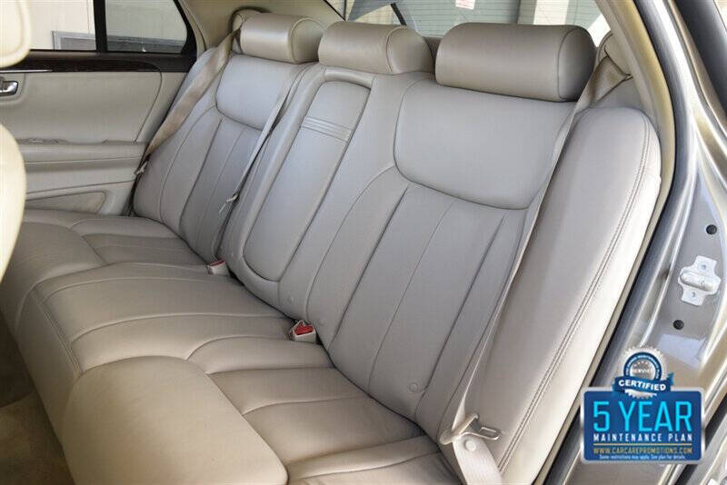 2011 Cadillac DTS Luxury Collection