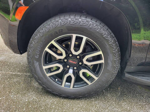 2023 GMC Yukon XL AT4