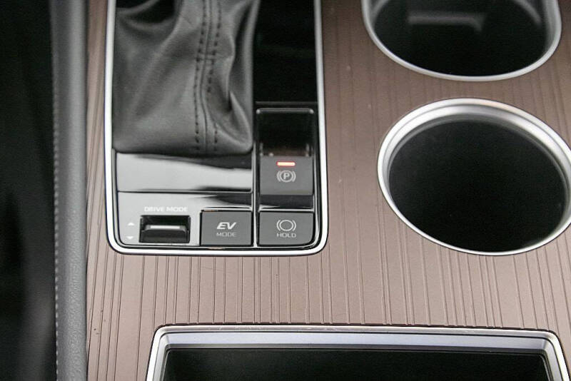 2024 Toyota Sienna LE 8-Passenger