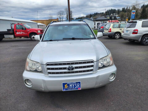 2001 Toyota Highlander for sale at RAINIER AUTO SALES LLC in Rainier OR