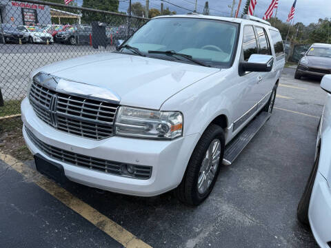 2013 Lincoln Navigator L