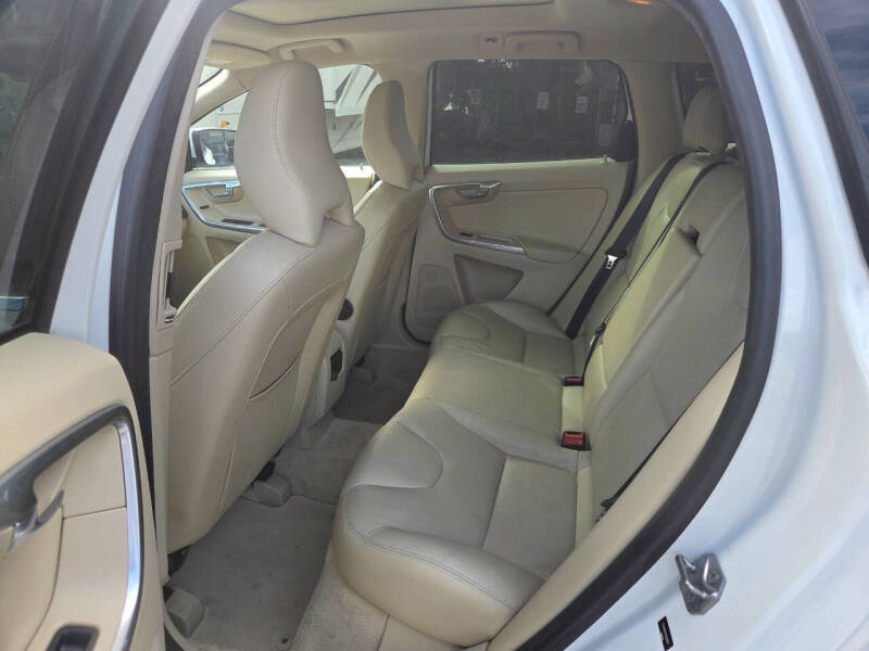 2015 Volvo XC60 T5 Premier