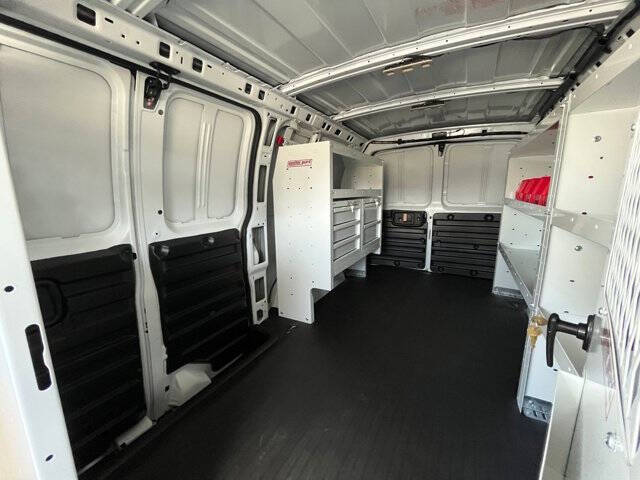 2024 Chevrolet Express 3500