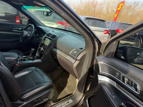 2017 Ford Explorer Sport