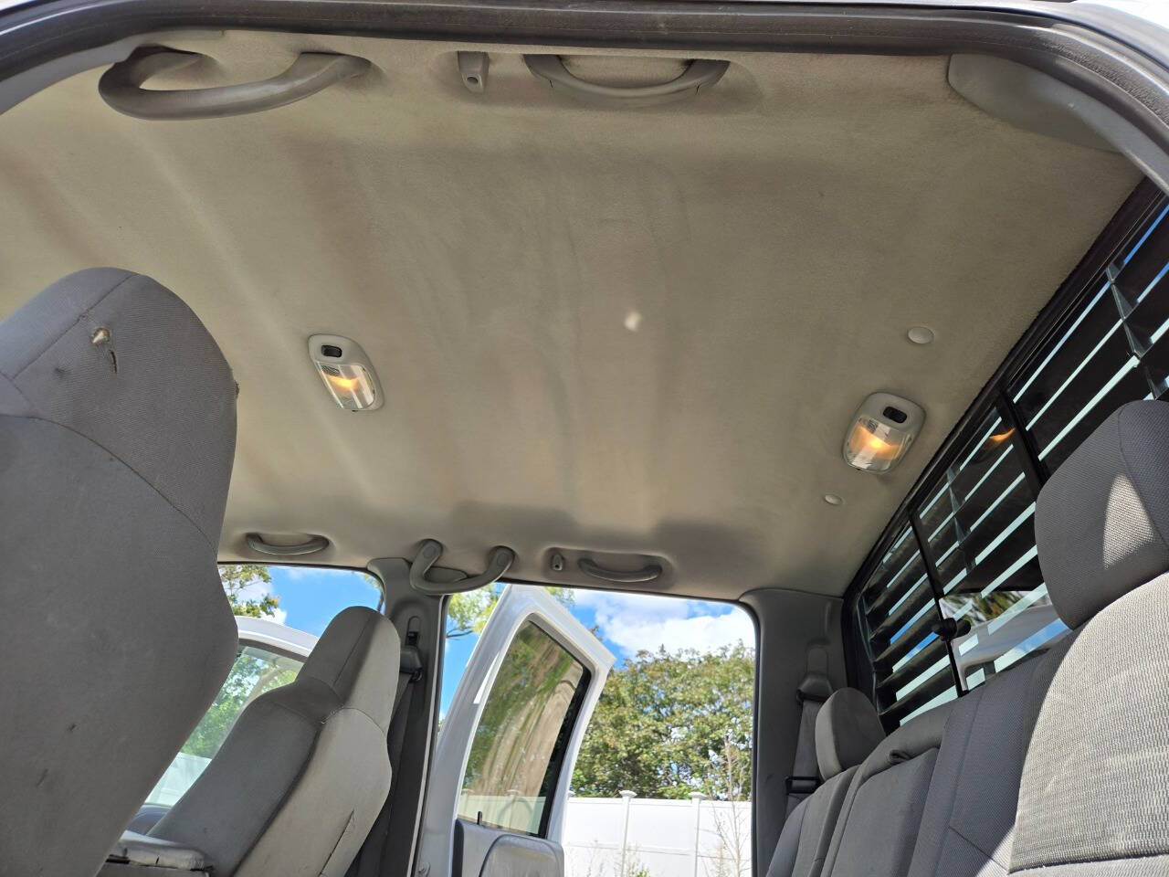 2004 Ford F-550 Super Duty 59