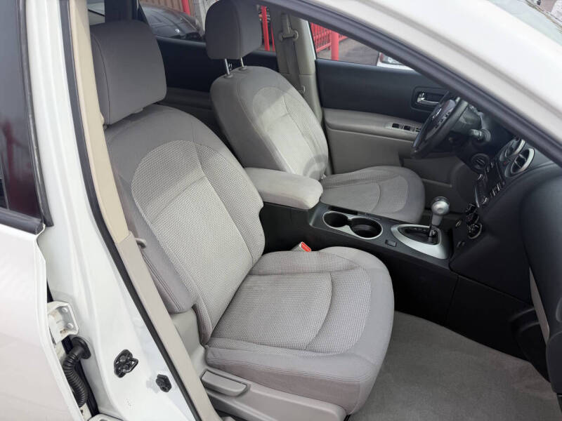 2012 Nissan Rogue SV