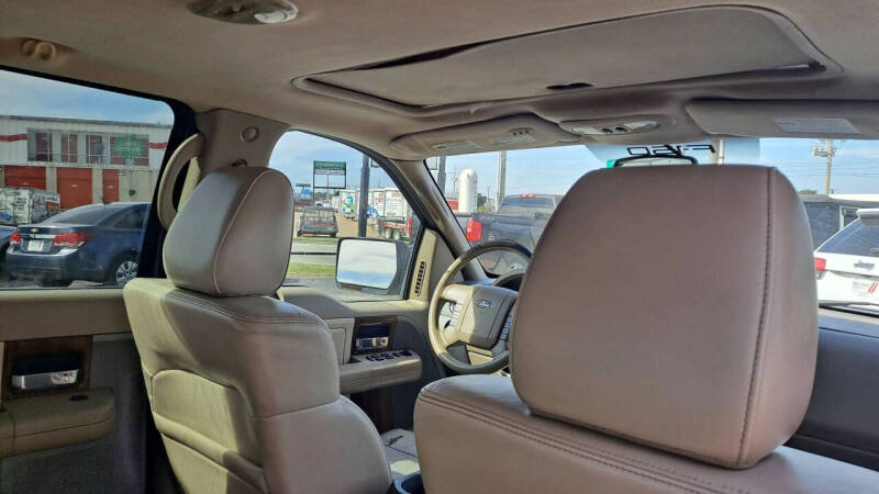 2004 Ford F-150 Lariat