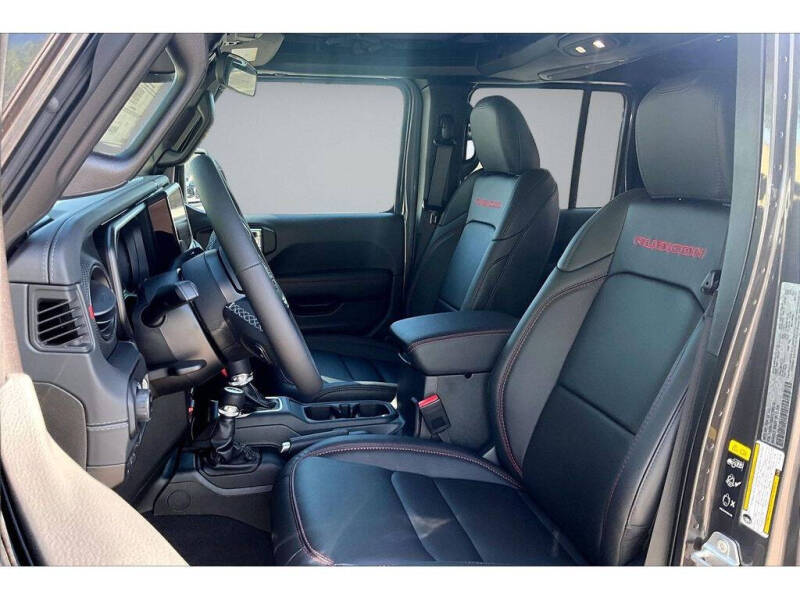 2026 Jeep Gladiator Shadow Ops