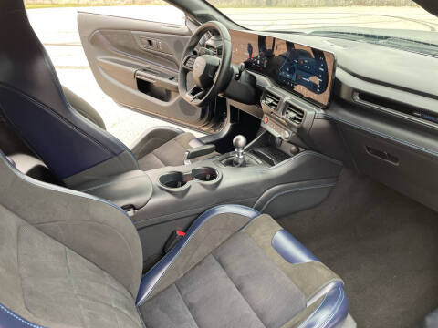 2024 Ford Mustang Dark Horse