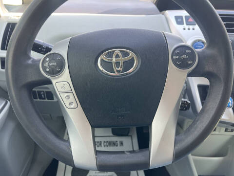 2012 Toyota Prius v Three