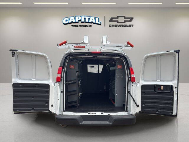 2025 Chevrolet Express 2500