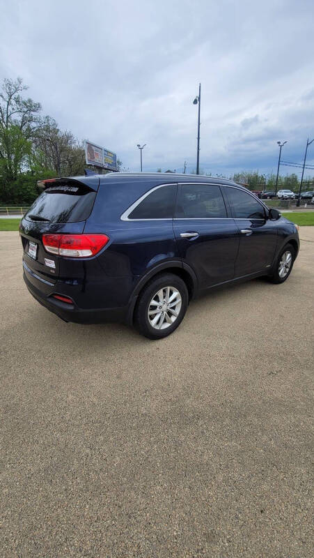2017 Kia Sorento LX