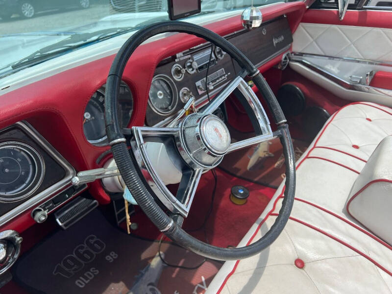 1966 Oldsmobile Ninety-Eight