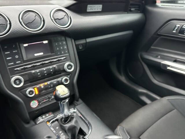 2015 Ford Mustang V6