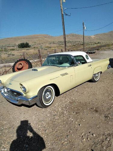 1957 Ford Thunderbird