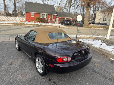 2004 Mazda MX-5 Miata LS