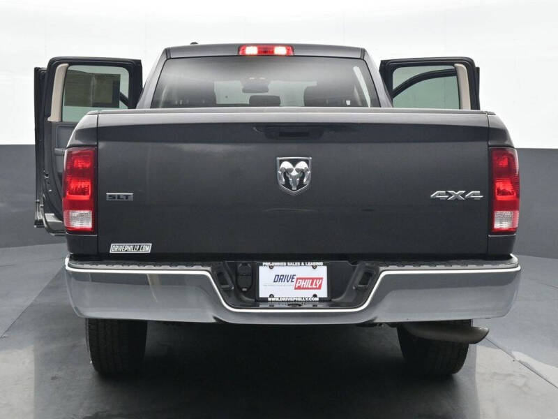 2024 RAM 1500 Classic SLT