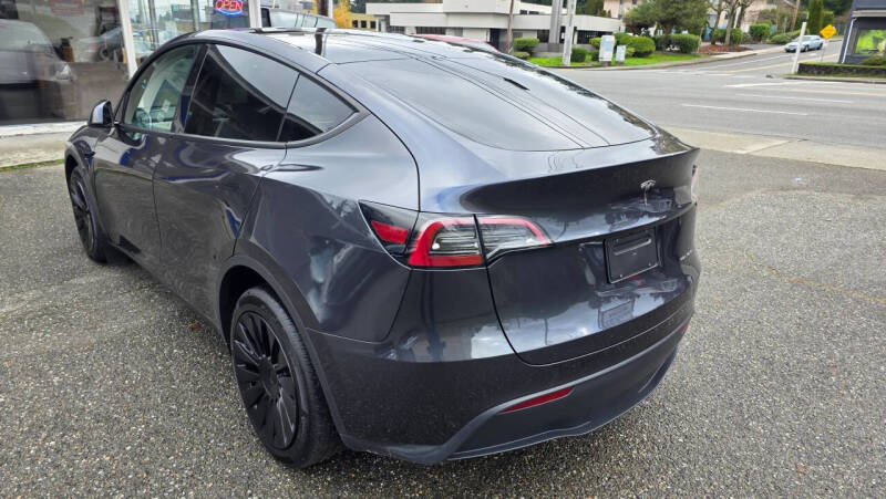 2024 Tesla Model Y Long Range