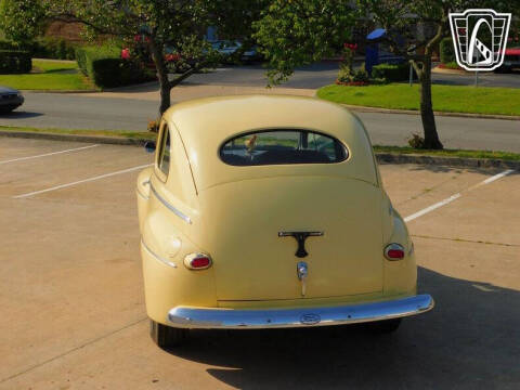 1942 Ford Super Deluxe