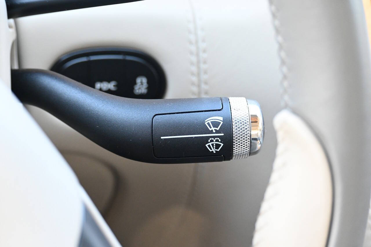 2012 Bentley Continental 41