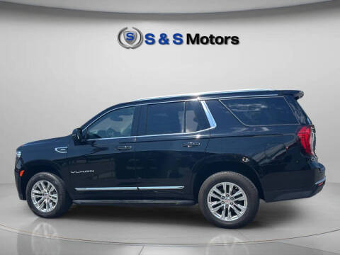 2021 GMC Yukon SLT