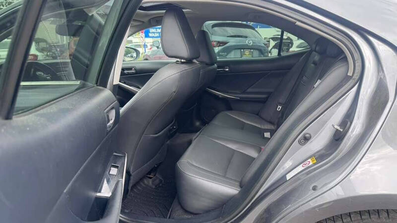 2016 Lexus IS 300