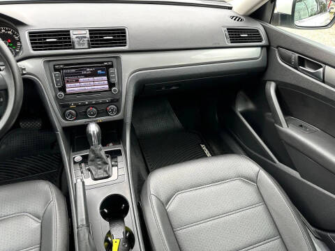 2015 Volkswagen Passat