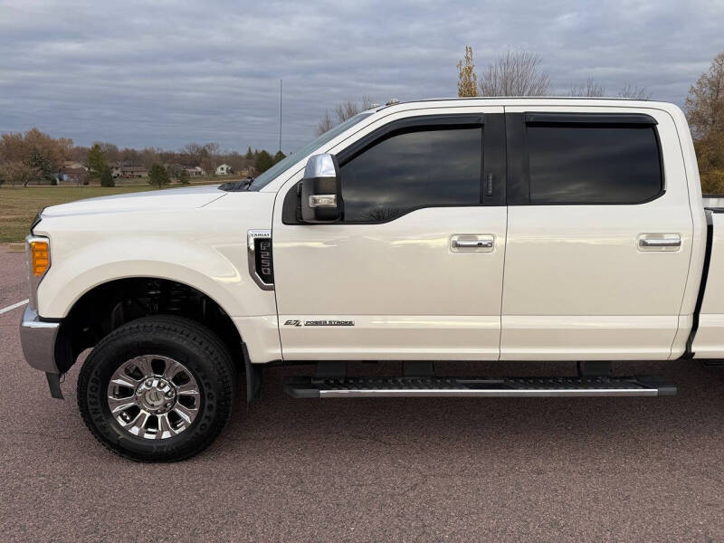 2017 Ford F-250 Super Duty Lariat