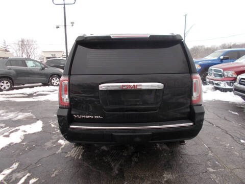 2017 GMC Yukon XL Denali