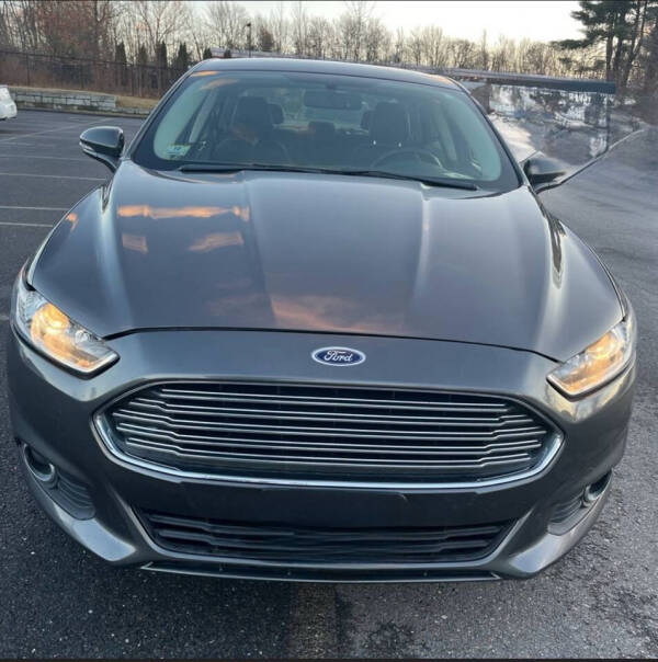 2015 Ford Fusion SE photo 9