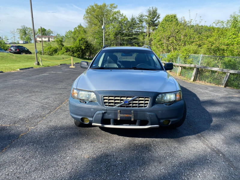 Used 2004 Volvo XC70 2.5T with VIN YV1SZ59H141131503 for sale in Saylorsburg, PA