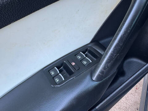 2012 Volkswagen Passat SEL Premium PZEV