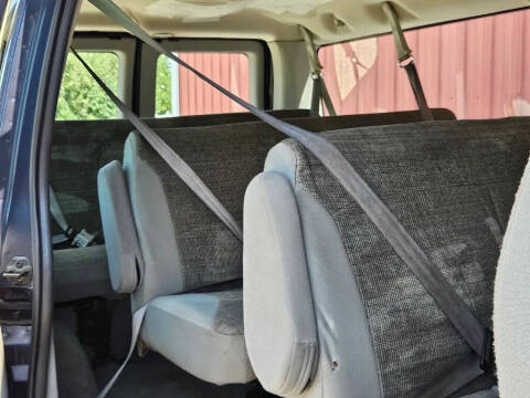 2003 Ford E-Series E-350 SD XLT