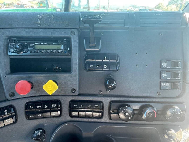 2017 Freightliner Cascadia