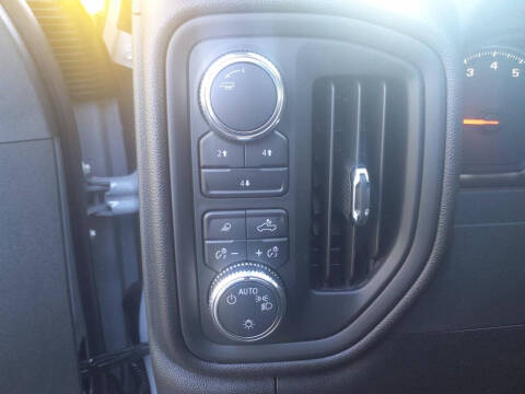 2025 GMC Sierra 2500HD Pro