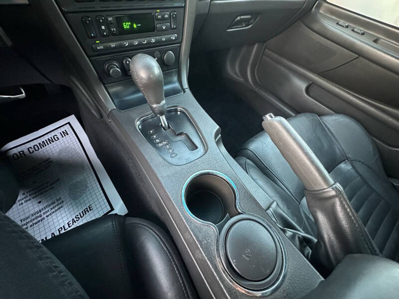 2002 Ford Thunderbird Deluxe