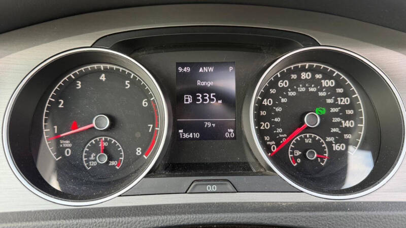 2017 Volkswagen Golf TSI SE