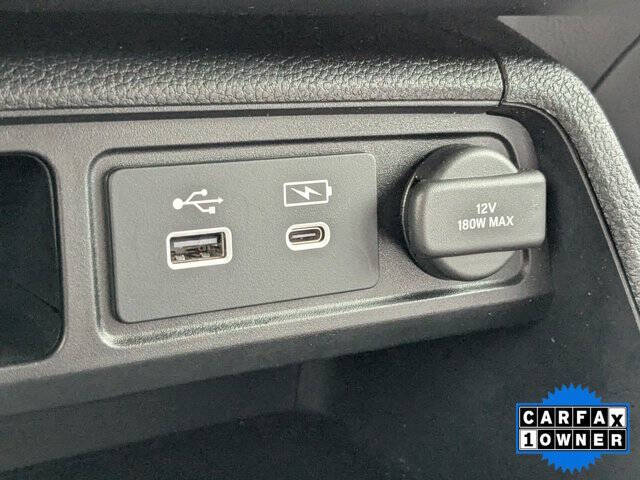 2023 Honda Pilot EX-L w/Rear Captain's Chairs