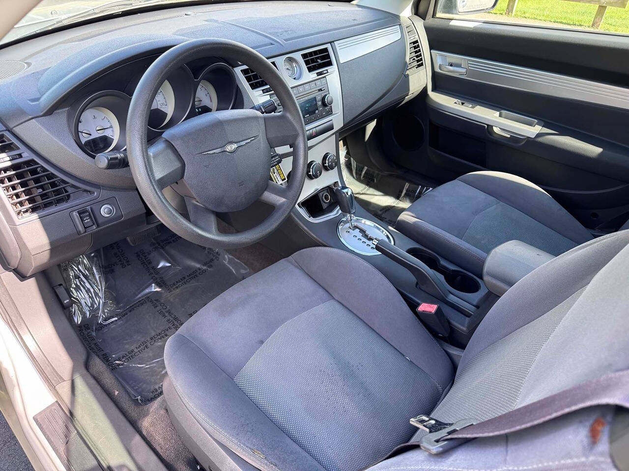 2009 Chrysler Sebring 5