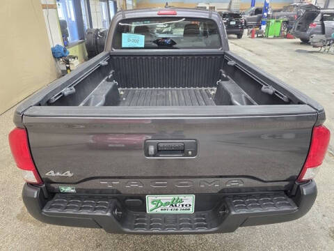 2017 Toyota Tacoma SR