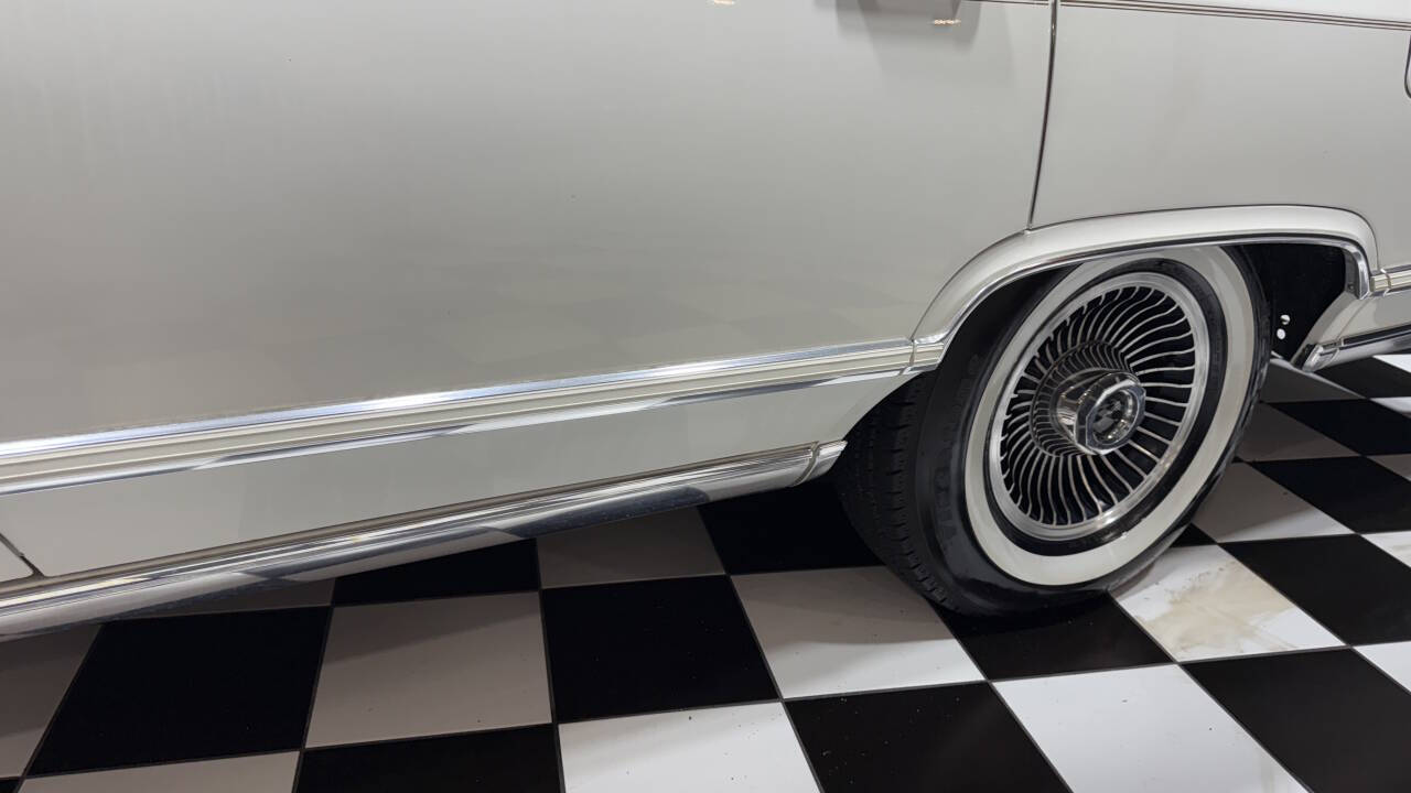 1979 Lincoln Continental 35