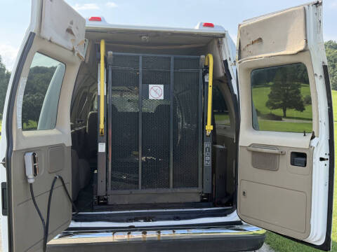 2003 Ford E-Series E-350 SD XLT