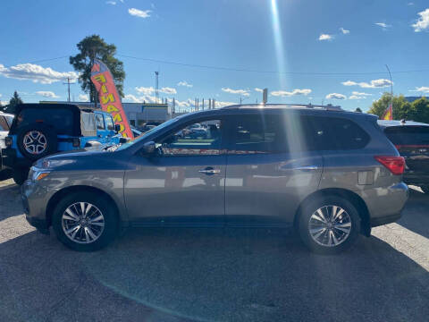 2019 Nissan Pathfinder S